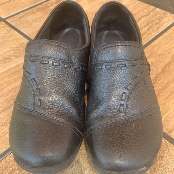 clarks in motion women's shoes